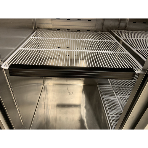 Atosa USA WA300003 Price Tag Molding for Double Wire Shelves 20-1/2 inch Wide Black