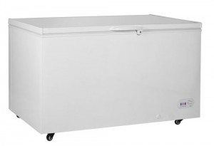Adcraft Black Diamond 9.6 Cu. Ft. Chest Freezer BDCF-10R